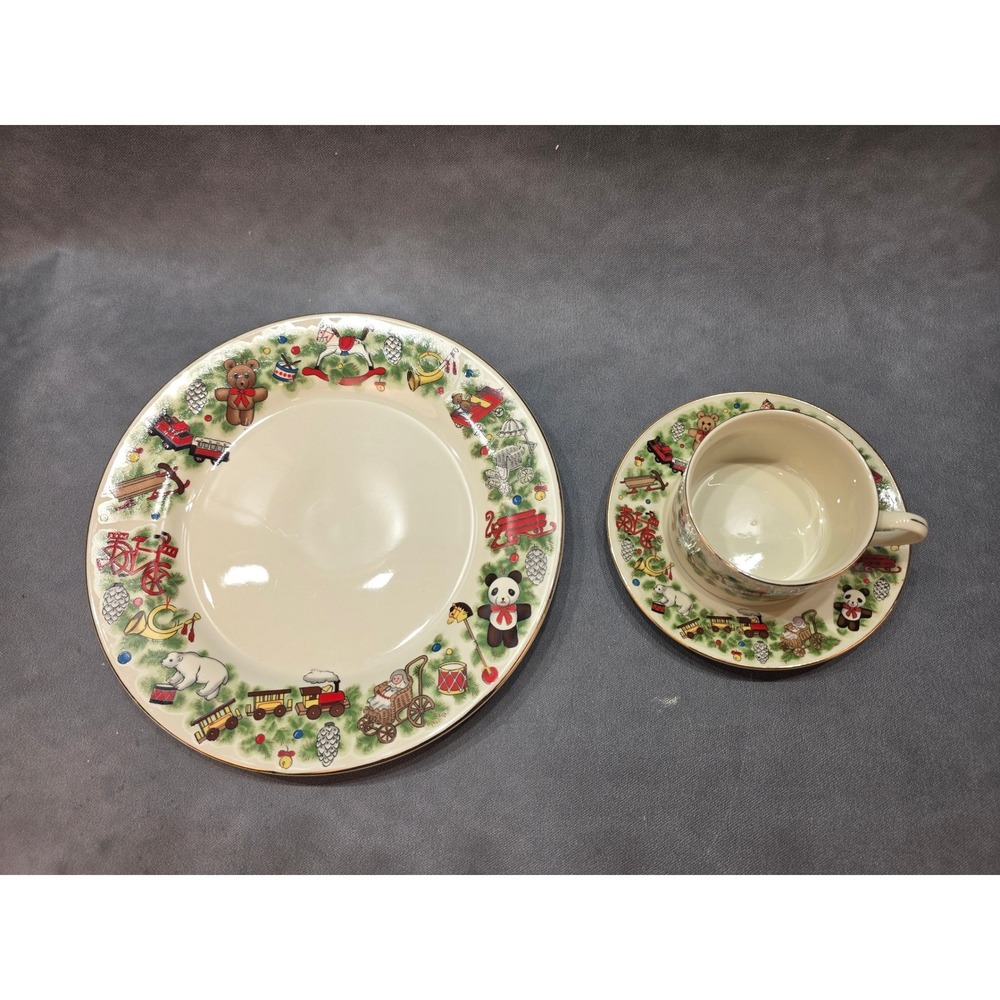Marine Toys for Tots Fine China Christmas Dinner Plate Teacup Saucer Set 3pc